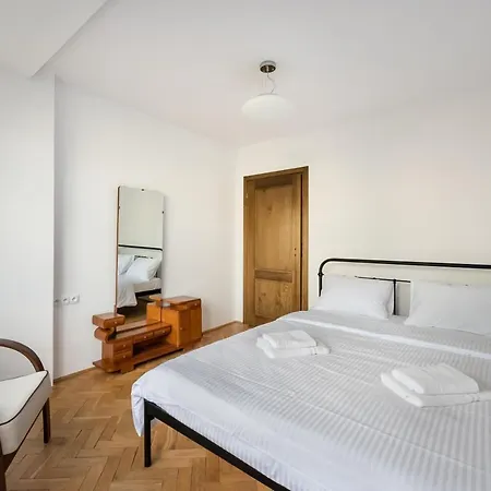 Anielewicza Pin-up Studio Muranow Polin Apartament Warszawa